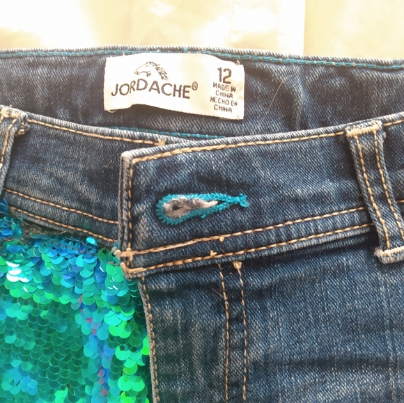 Girls shorts - Picture 2 of 3